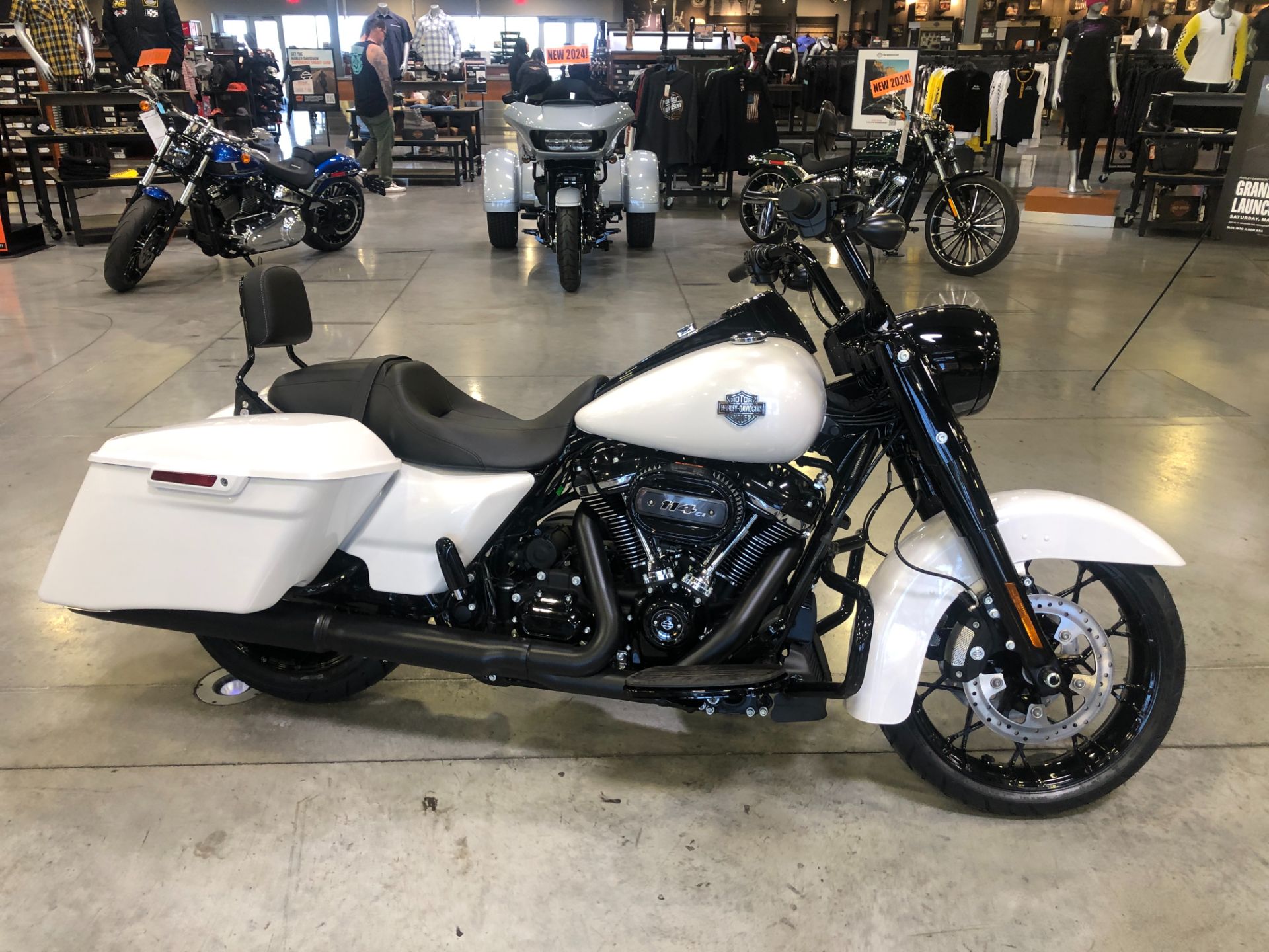 2024 Harley-Davidson Road King® Special in Las Vegas, Nevada - Photo 1
