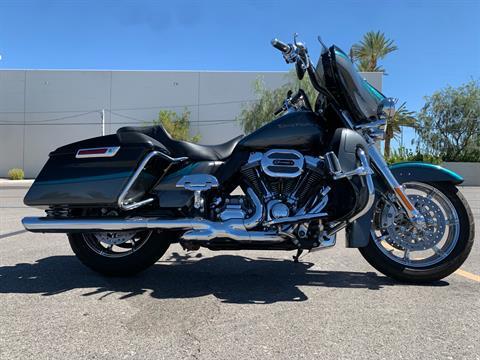 2015 Harley-Davidson CVO™ Limited in Las Vegas, Nevada - Photo 2