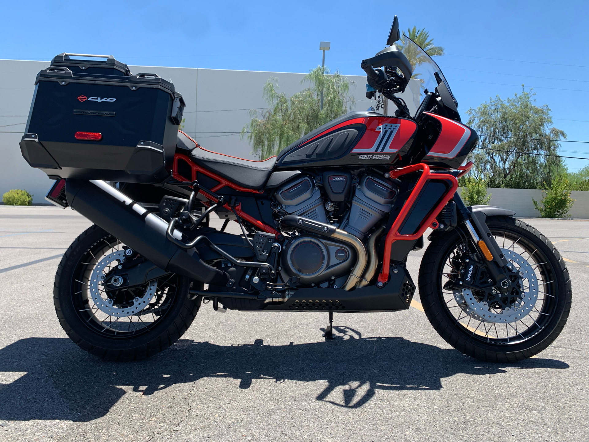 2024 Harley-Davidson CVO™ Pan America® in Las Vegas, Nevada - Photo 2