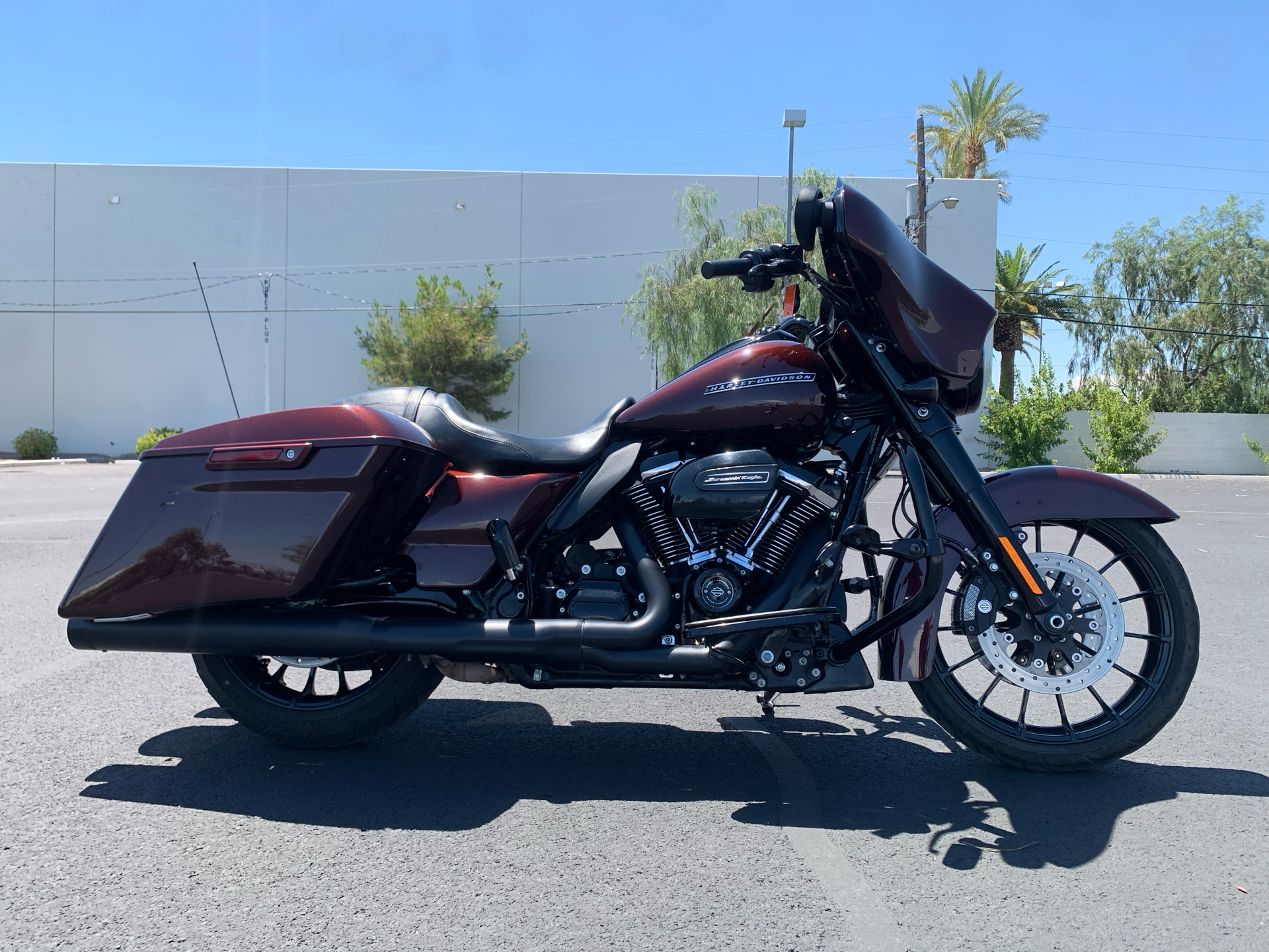 2018 Harley-Davidson Street Glide® Special in Las Vegas, Nevada - Photo 2