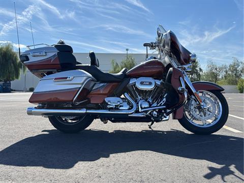 2014 Harley-Davidson CVO™ Limited in Las Vegas, Nevada - Photo 2