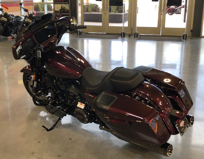 2024 Harley-Davidson CVO™ Street Glide® in Las Vegas, Nevada - Photo 8