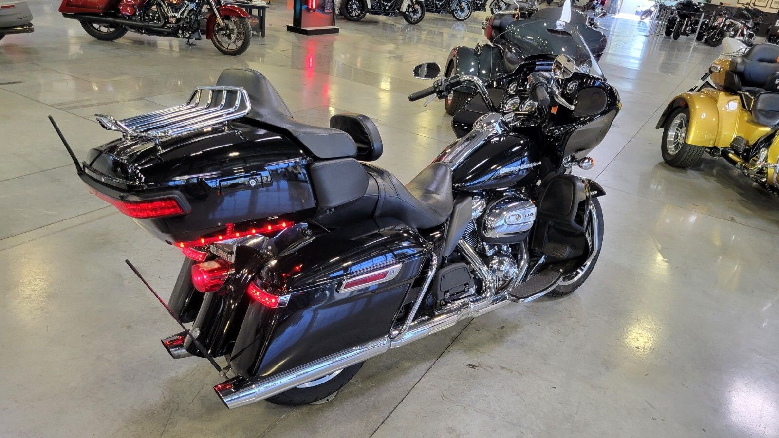 2021 Harley-Davidson Road Glide® Limited in Las Vegas, Nevada - Photo 5