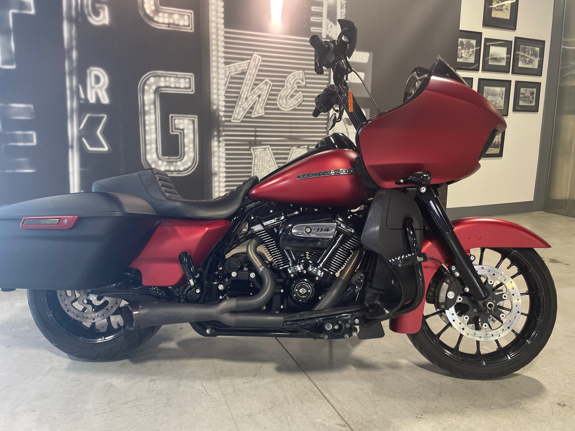 2019 Harley-Davidson Road Glide® Special in Las Vegas, Nevada - Photo 2