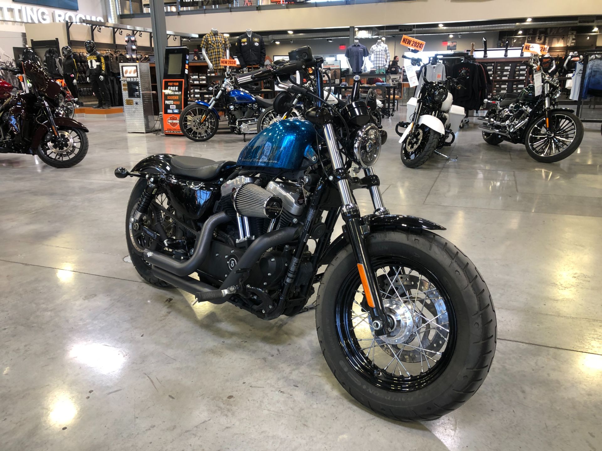 2015 Harley-Davidson Forty-Eight® in Las Vegas, Nevada - Photo 2