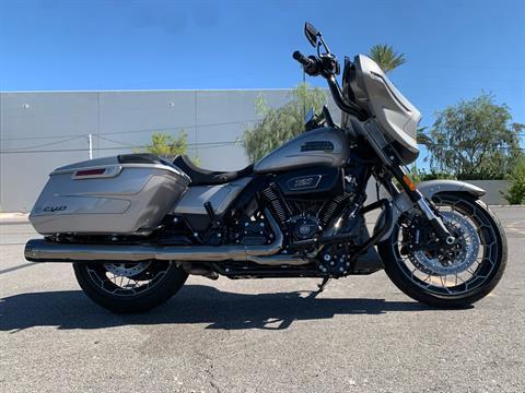 2023 Harley-Davidson CVO™ Street Glide® in Las Vegas, Nevada - Photo 2