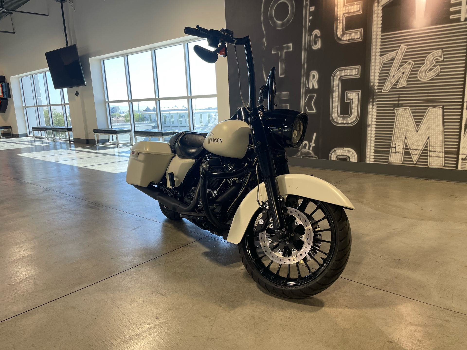 2019 Harley-Davidson Road King® Special in Las Vegas, Nevada - Photo 6