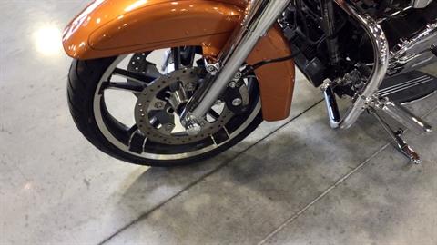 2014 Harley-Davidson Street Glide® Special in Las Vegas, Nevada - Photo 14