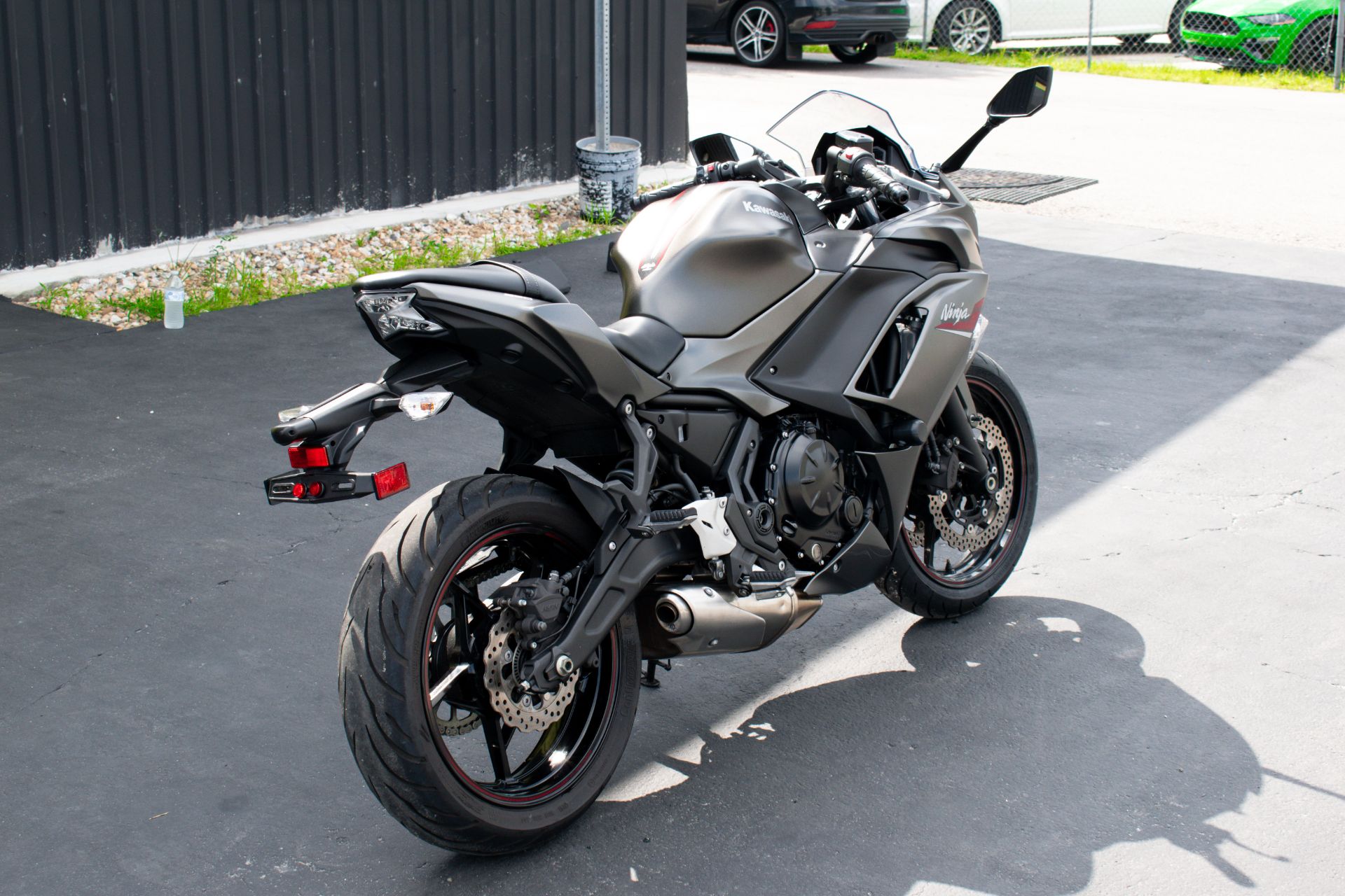 2022 Kawasaki Ninja 650 ABS in Jacksonville, Florida - Photo 8