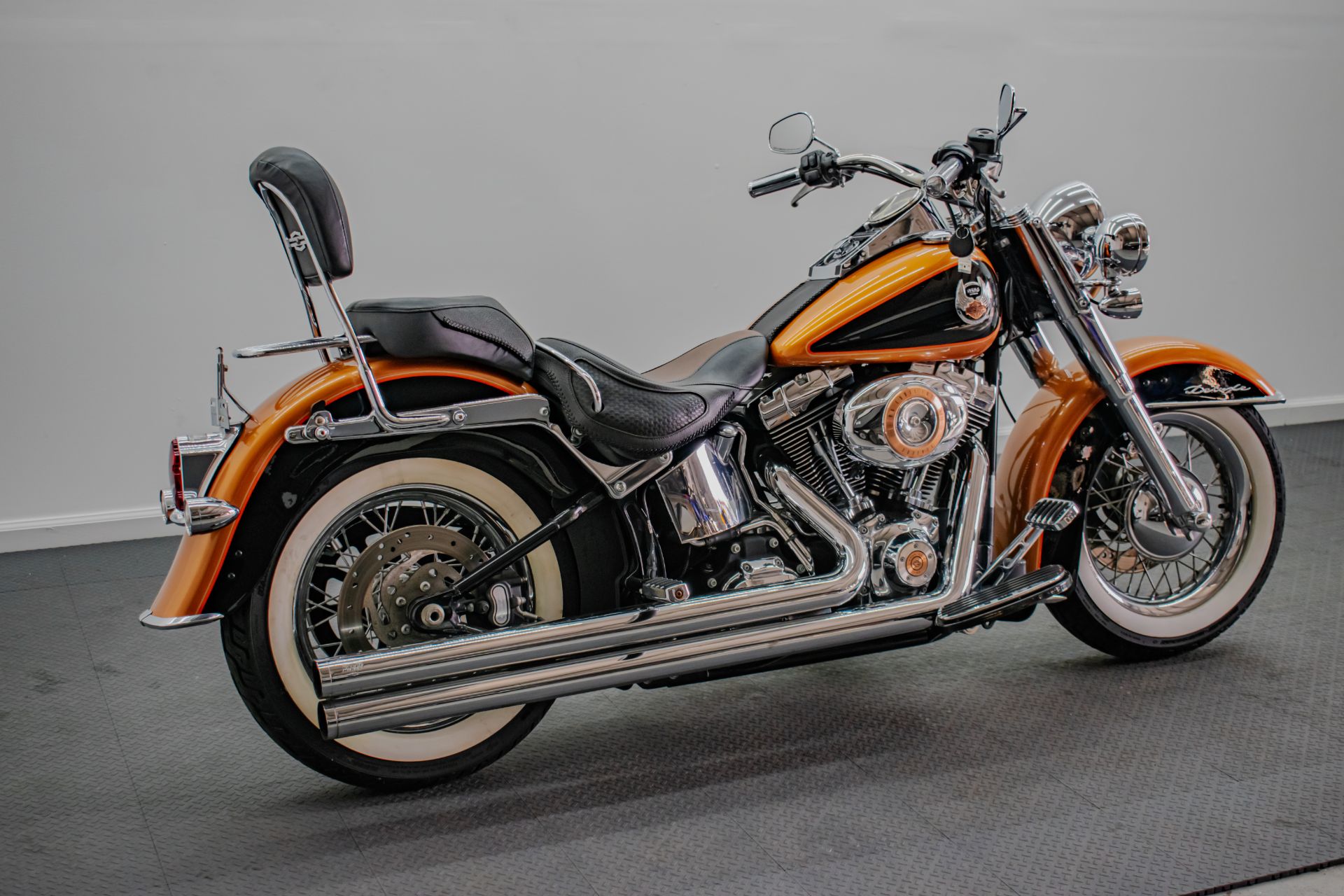 2008 Harley-Davidson Softail® Deluxe in Jacksonville, Florida - Photo 4