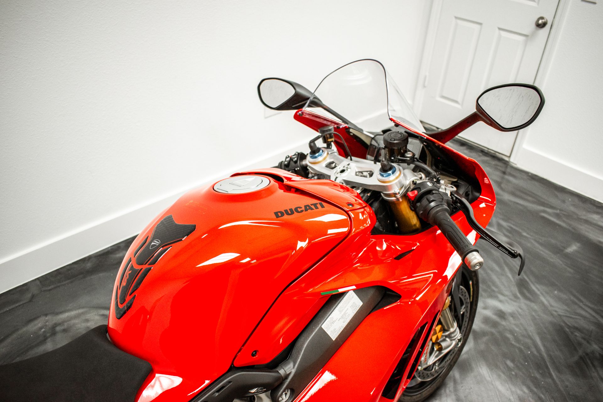 2023 Ducati Panigale V4 S in Jacksonville, Florida - Photo 12
