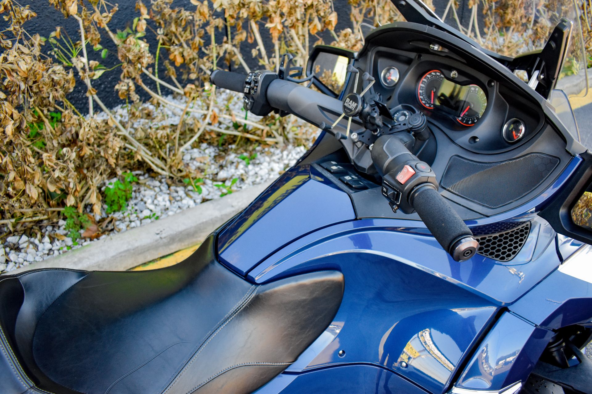 2016 Can-Am Spyder RT Limited in Jacksonville, Florida - Photo 11