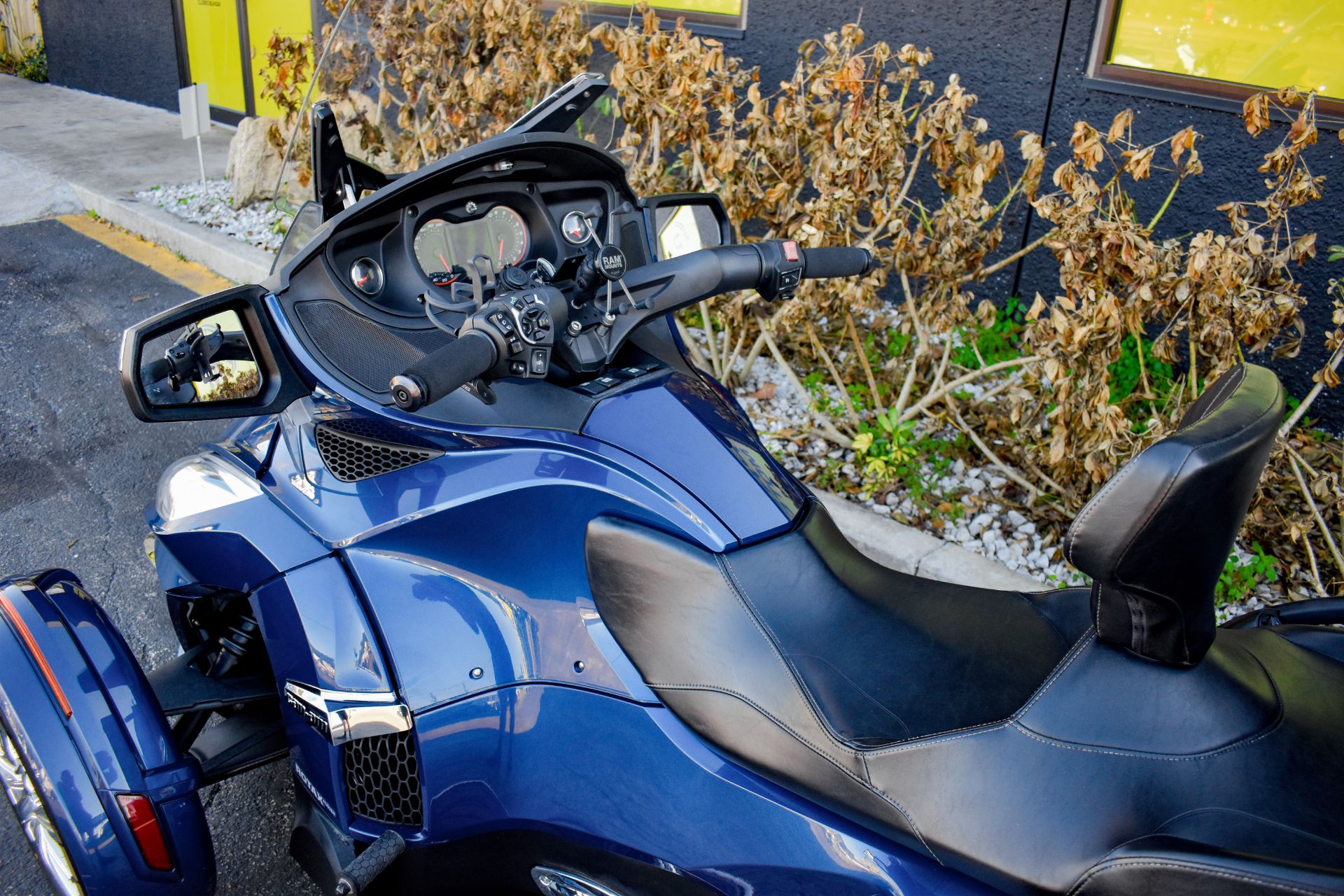 2016 Can-Am Spyder RT Limited in Jacksonville, Florida - Photo 22