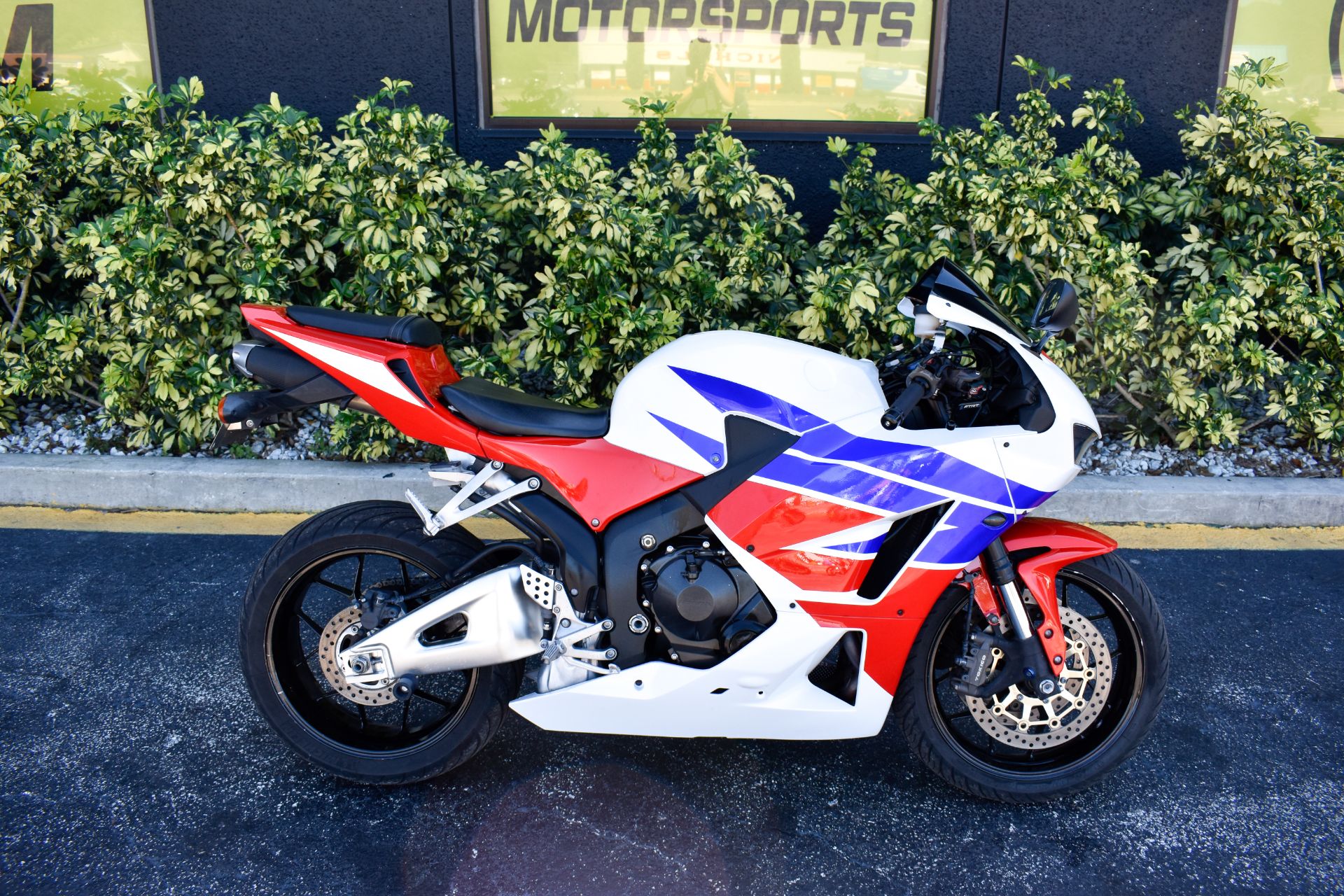 2014 Honda CBR®600RR in Jacksonville, Florida - Photo 2