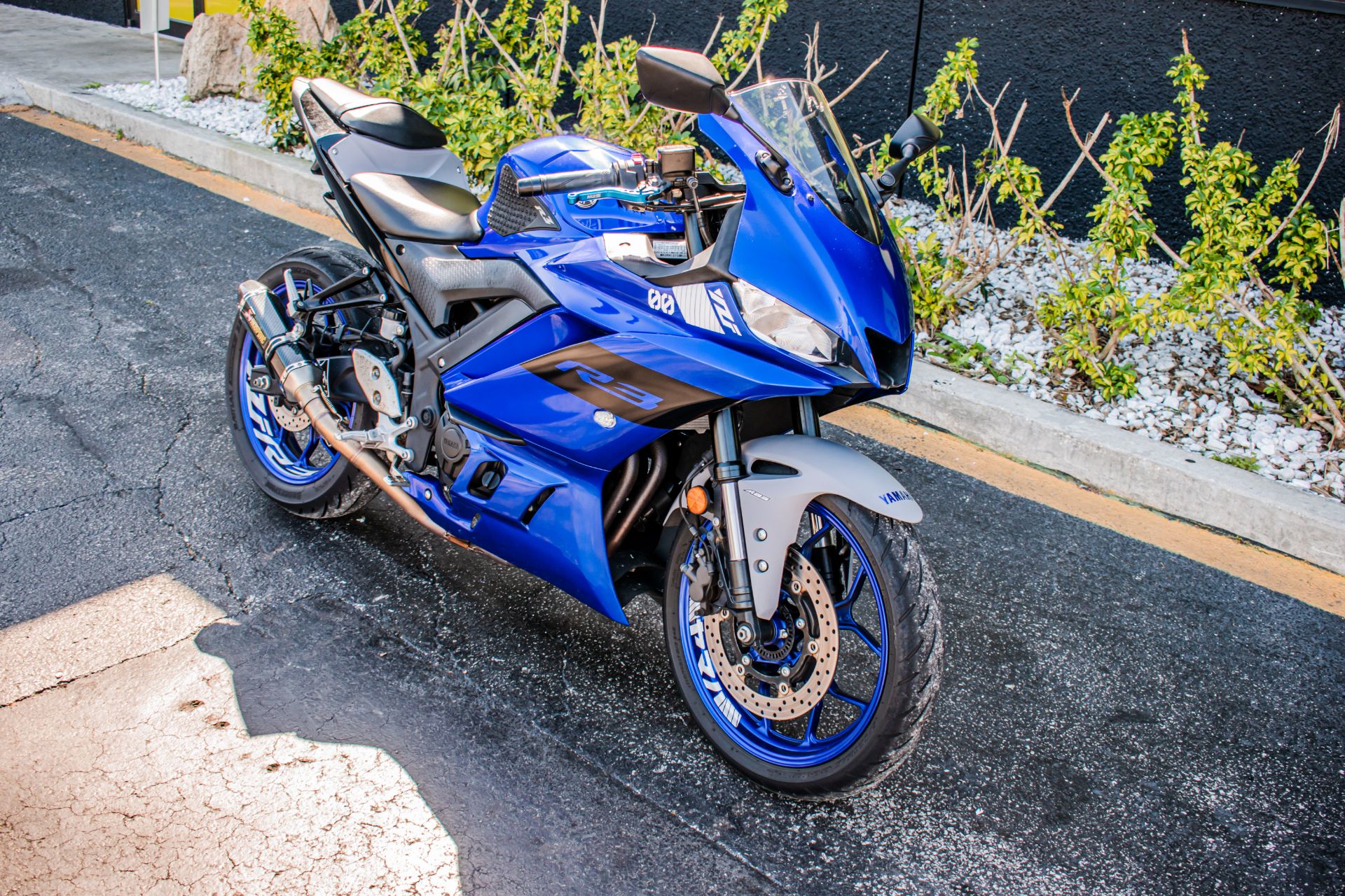 2021 Yamaha YZF-R3 ABS in Jacksonville, Florida - Photo 6