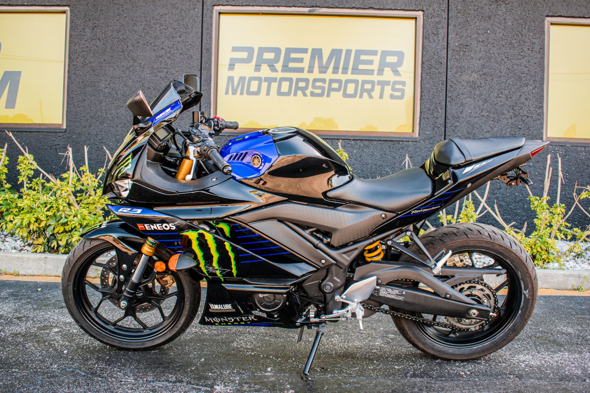 2020 Yamaha YZF-R3 Monster Energy Yamaha MotoGP Edition in Jacksonville, Florida - Photo 12