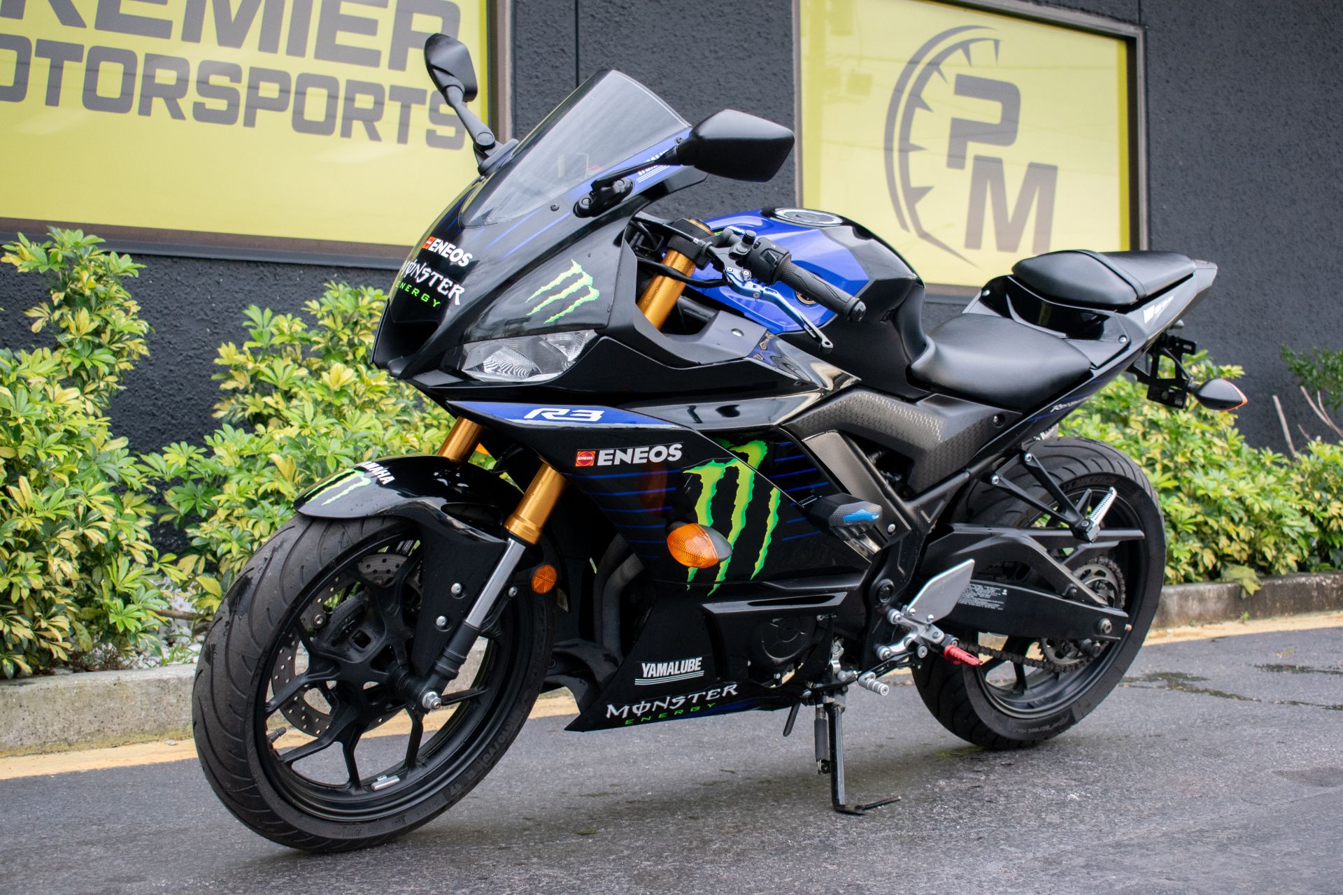 2020 Yamaha YZF-R3 Monster Energy Yamaha MotoGP Edition in Jacksonville, Florida - Photo 12