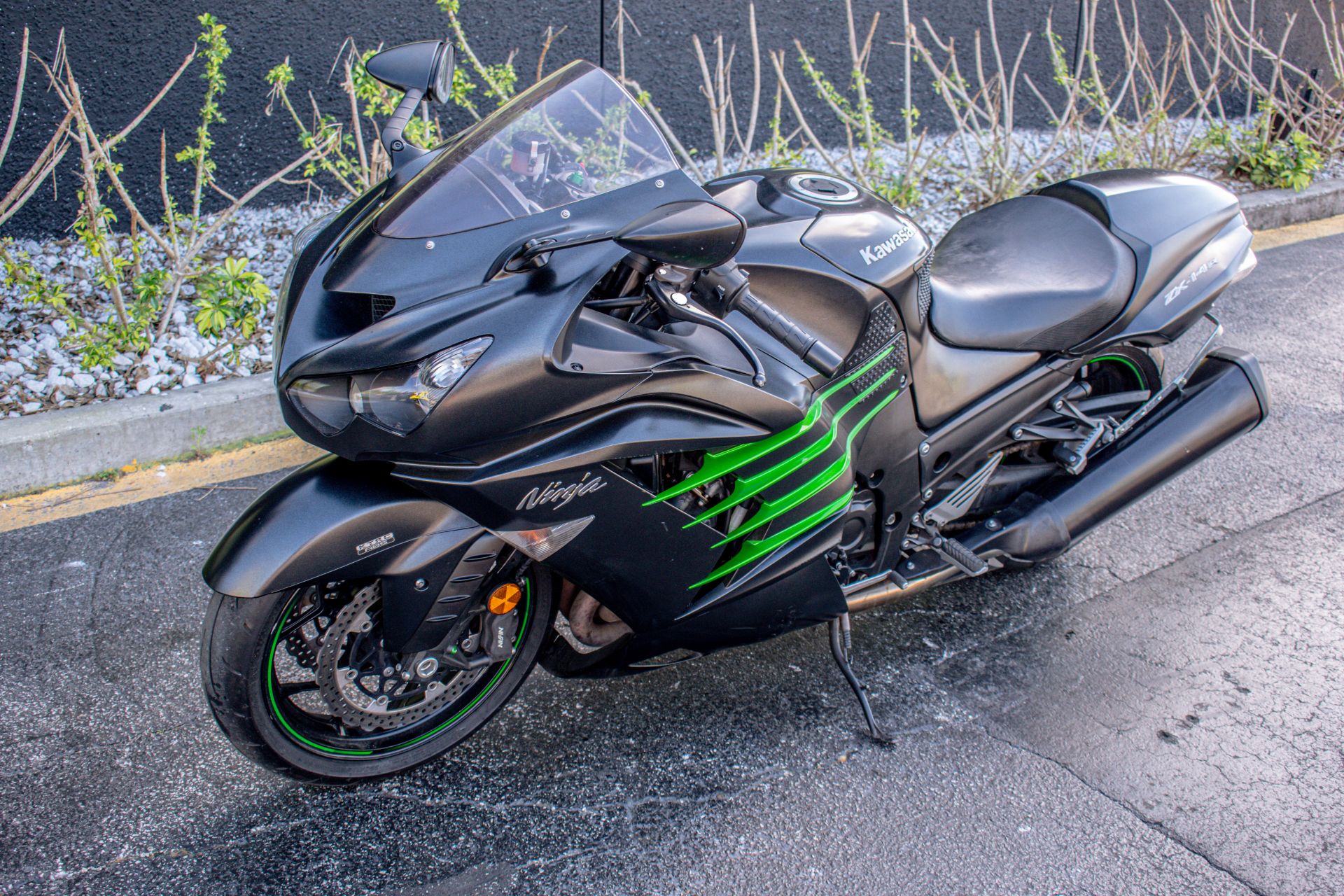 2015 Kawasaki Ninja® ZX™-14R ABS in Jacksonville, Florida - Photo 15