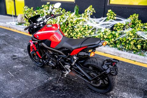 2018 Yamaha MT-09 in Jacksonville, Florida - Photo 17