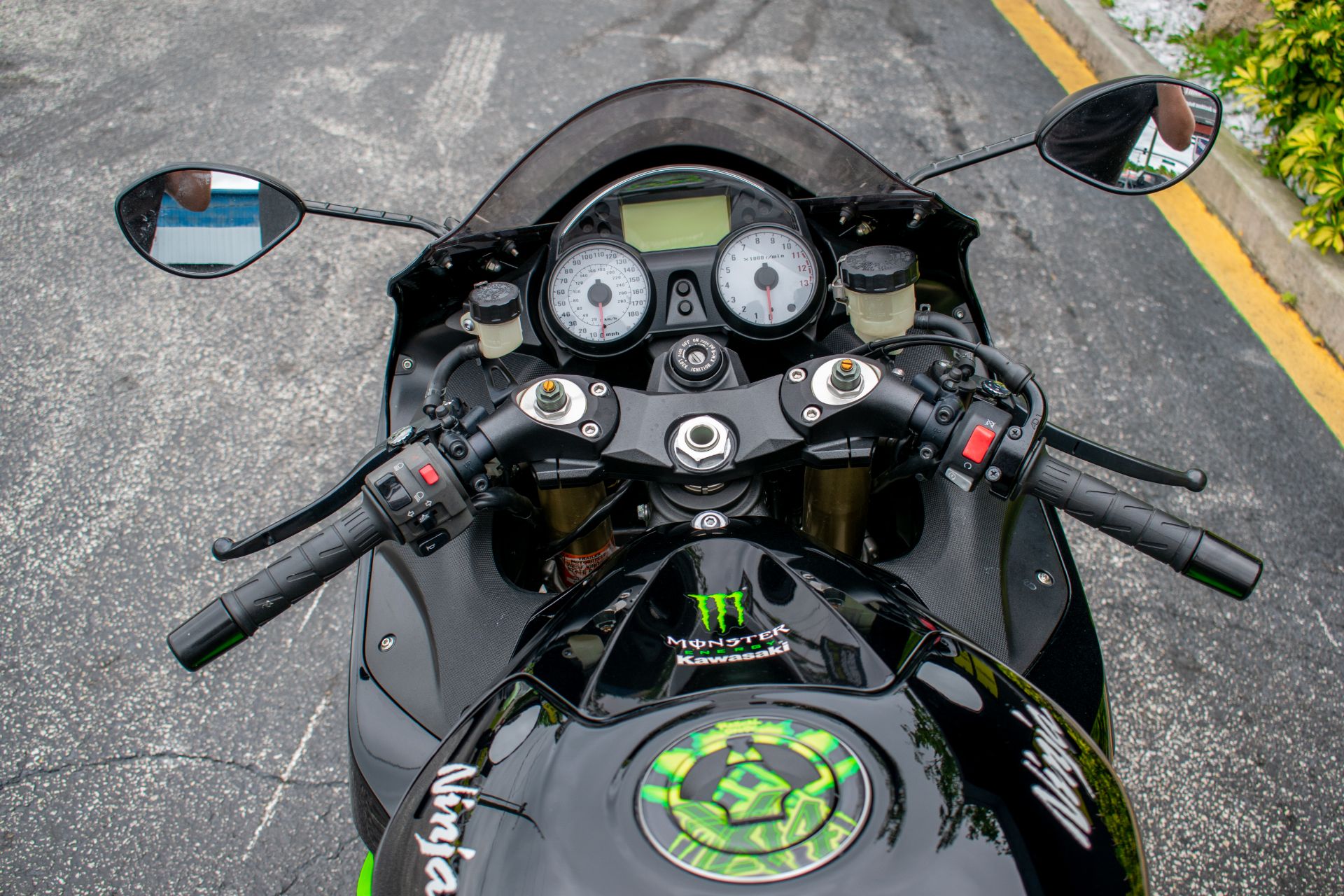 2009 Kawasaki Ninja® ZX™-14 Monster Energy® in Jacksonville, Florida - Photo 21
