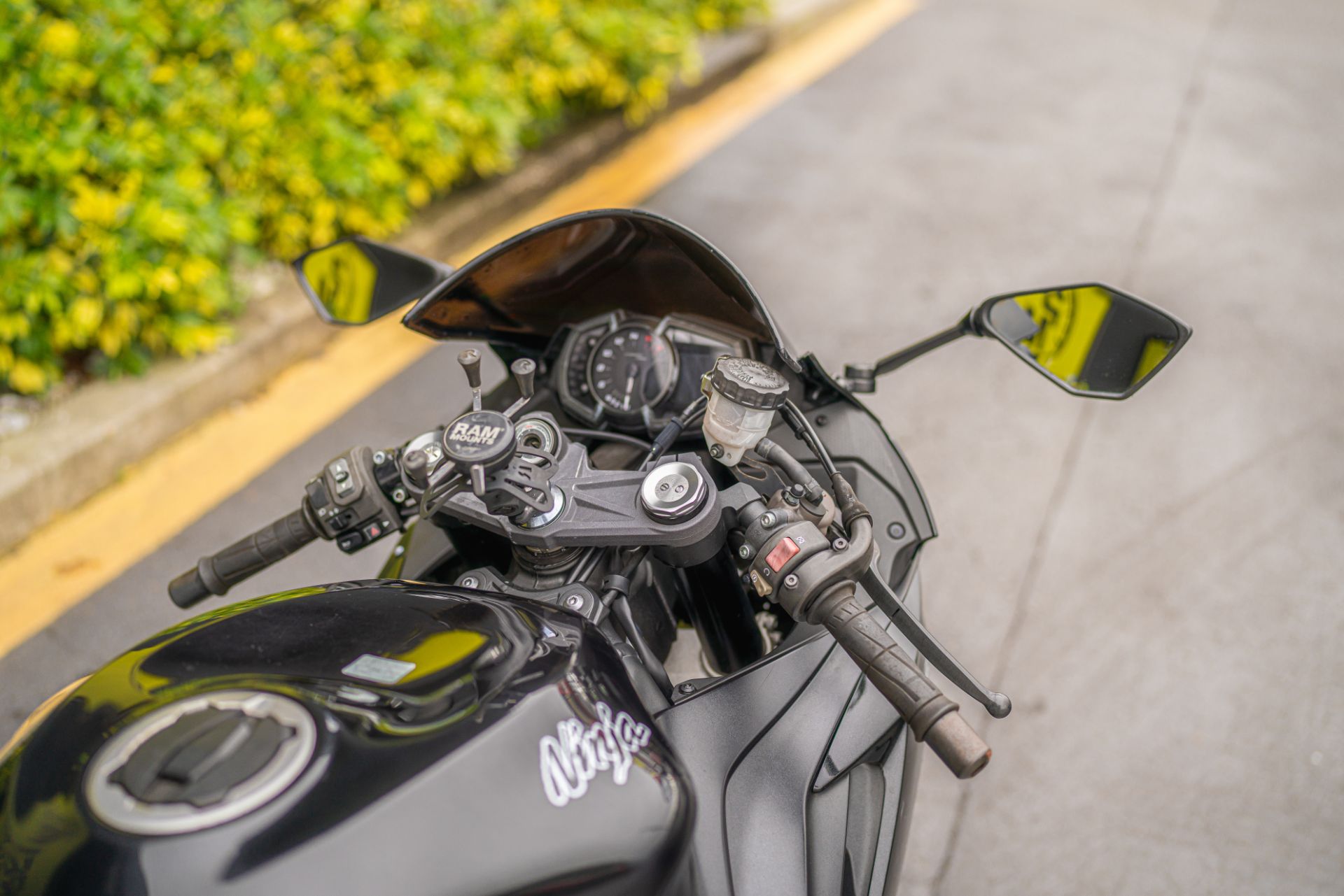 2019 Kawasaki Ninja ZX-6R ABS in Jacksonville, Florida - Photo 10