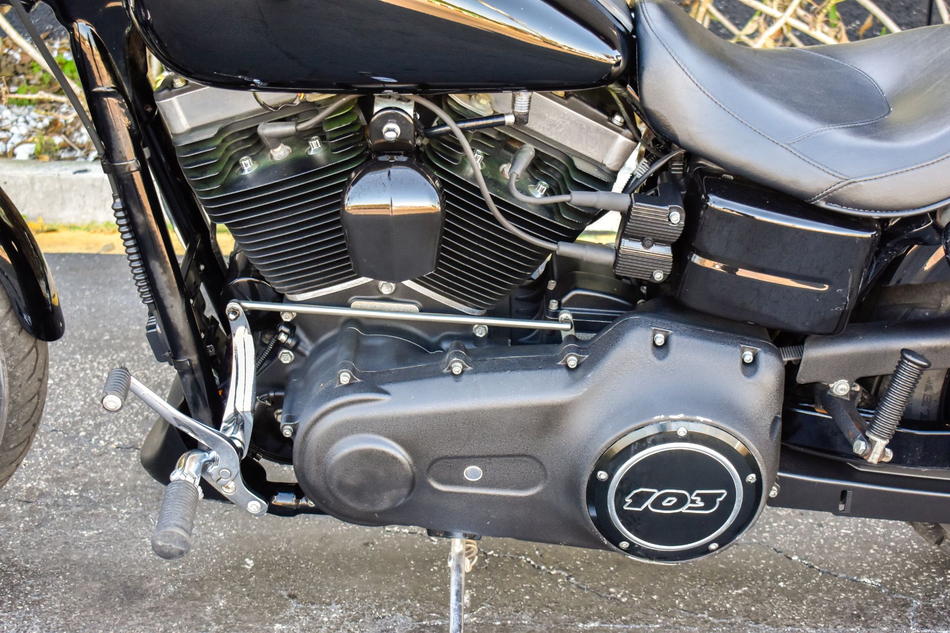 2014 Harley-Davidson Dyna® Street Bob® in Jacksonville, Florida - Photo 19