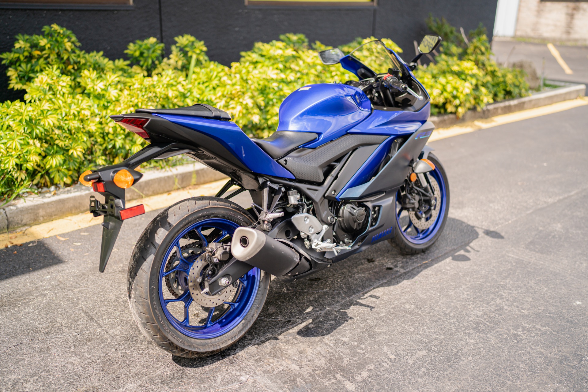 2022 Yamaha YZF-R3 ABS in Jacksonville, Florida - Photo 4