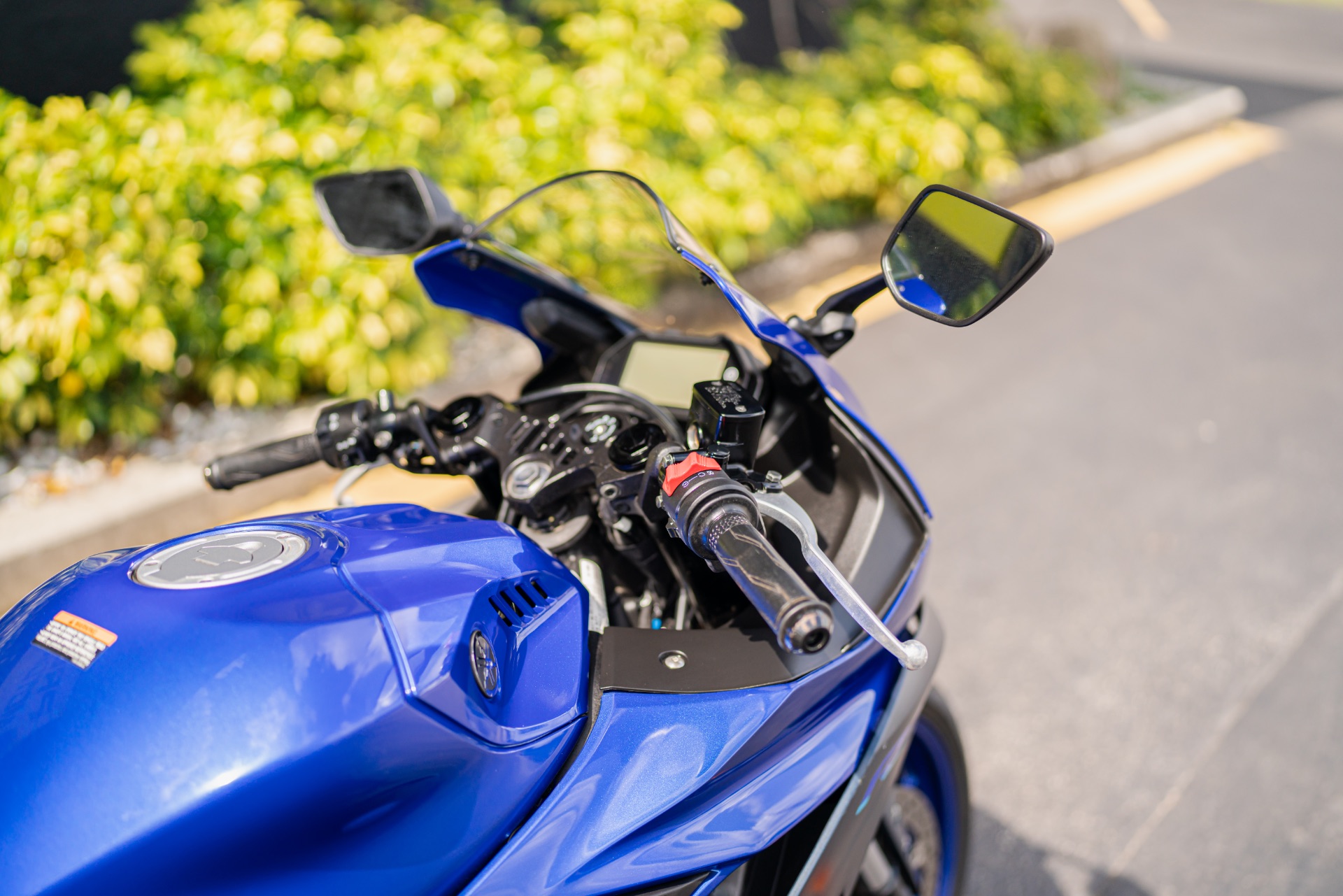 2022 Yamaha YZF-R3 ABS in Jacksonville, Florida - Photo 10