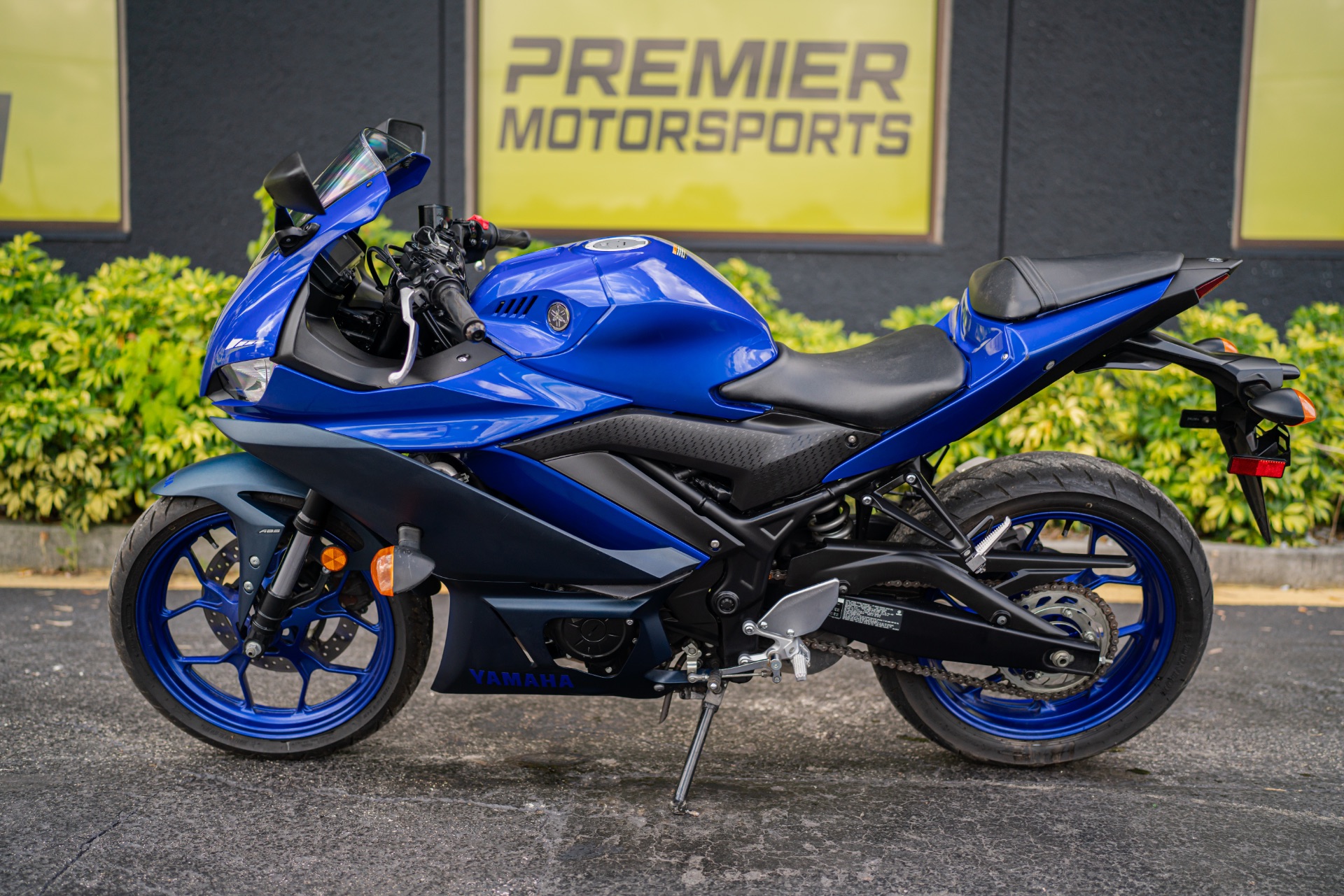 2022 Yamaha YZF-R3 ABS in Jacksonville, Florida - Photo 12