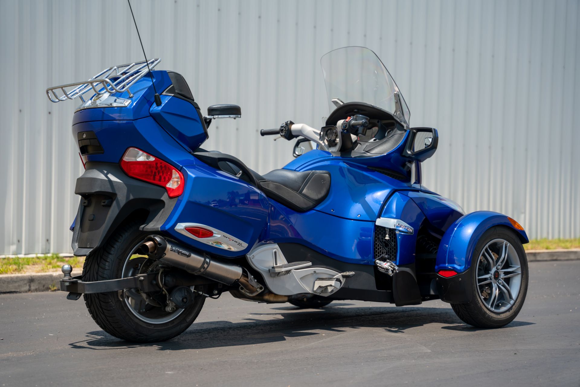2012 Can-Am Spyder® RT Audio & Convenience in Jacksonville, Florida - Photo 16