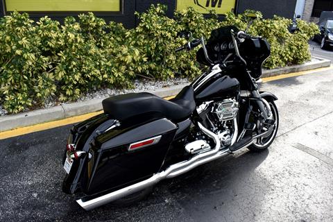 2016 Harley-Davidson Street Glide® Special in Jacksonville, Florida - Photo 11