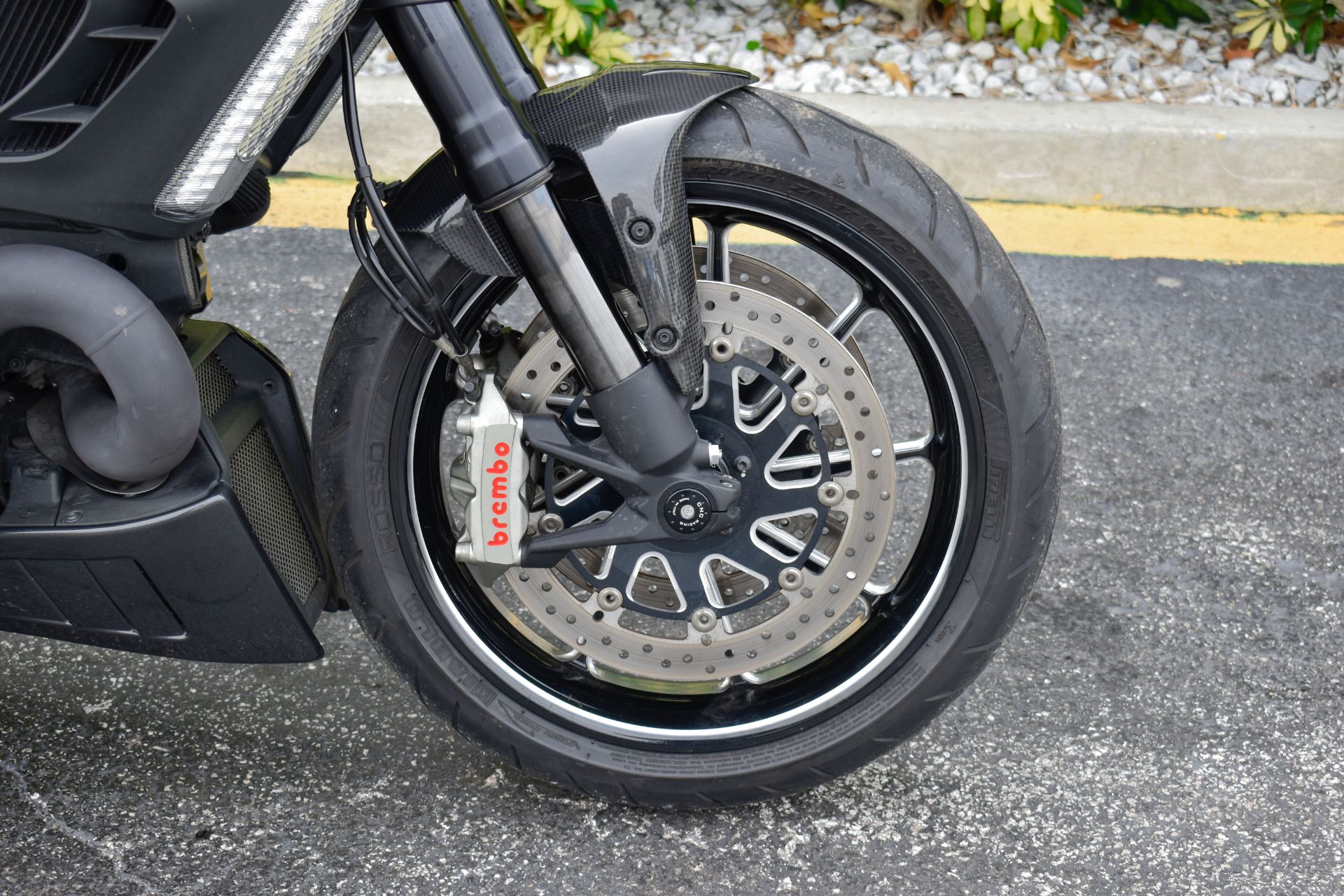 2011 Ducati Diavel Carbon in Jacksonville, Florida - Photo 7