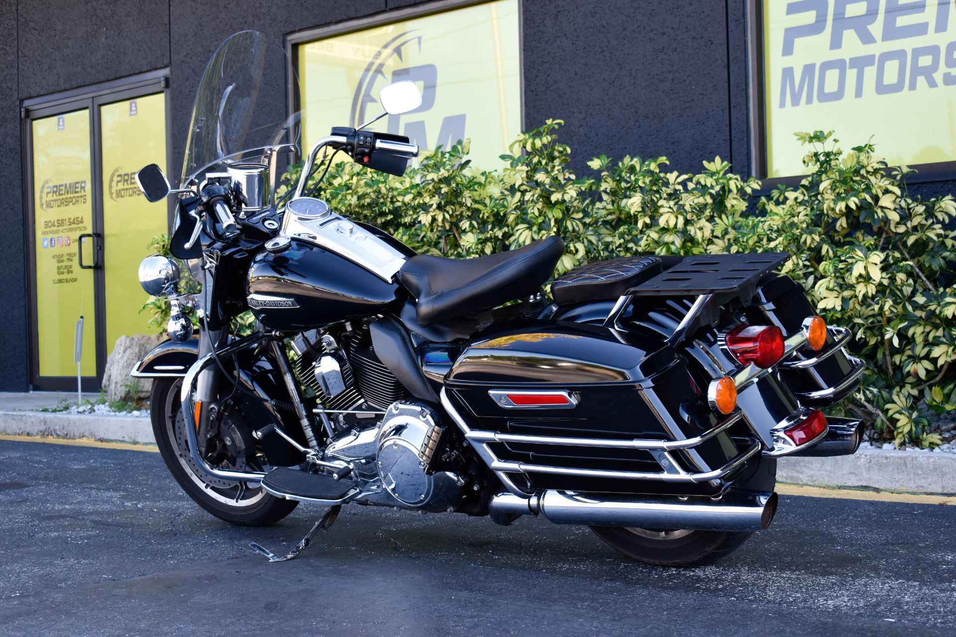 2014 Harley-Davidson Police Road King® in Jacksonville, Florida - Photo 15