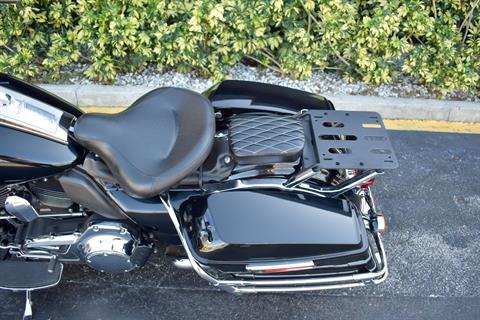 2014 Harley-Davidson Police Road King® in Jacksonville, Florida - Photo 21