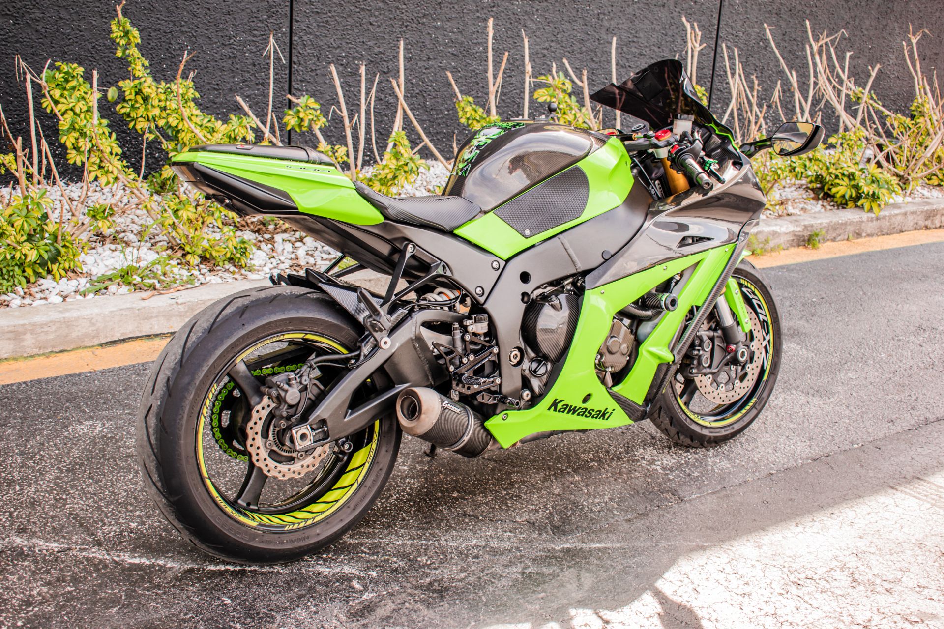 Lime Green / Metallic Spark Black Kawasaki Ninja® ZX™-10R ABS with 24964 Miles a