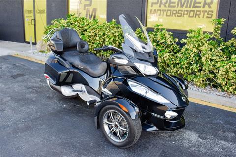 2011 Can-Am Spyder® RT SM5 in Jacksonville, Florida - Photo 6