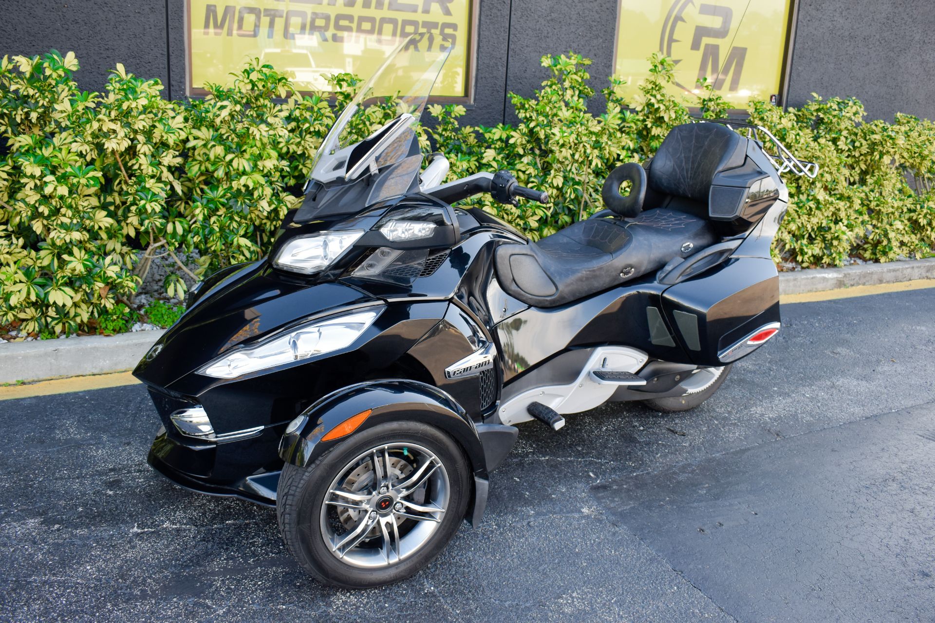 2011 Can-Am Spyder® RT SM5 in Jacksonville, Florida - Photo 16