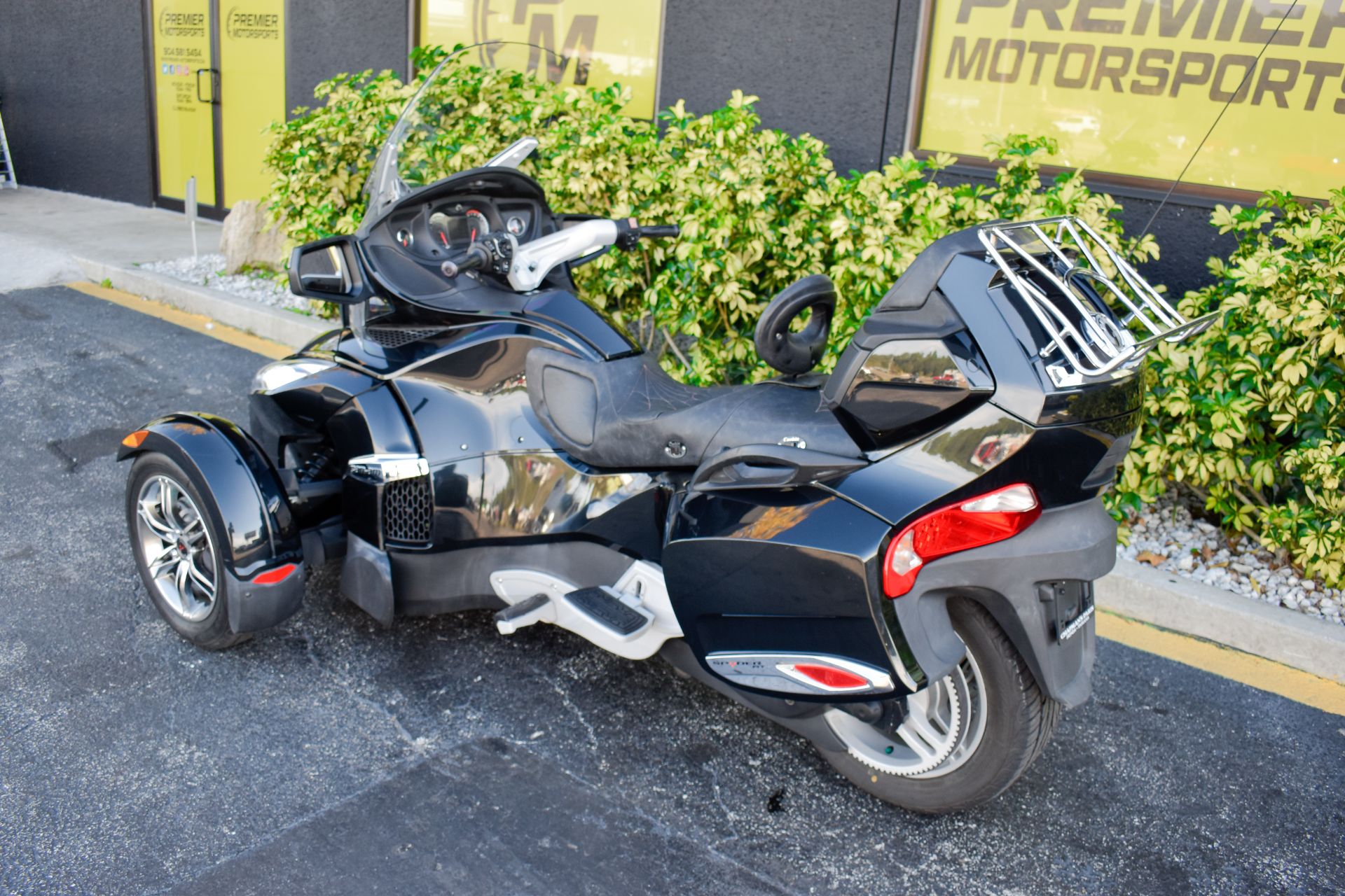 2011 Can-Am Spyder® RT SM5 in Jacksonville, Florida - Photo 18