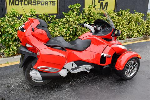 2011 Can-Am Spyder® RT SM5 in Jacksonville, Florida - Photo 4