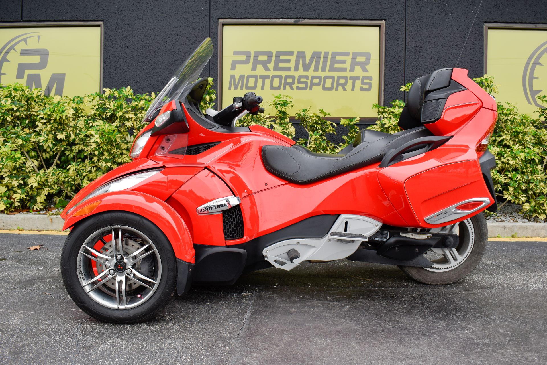 2011 Can-Am Spyder® RT SM5 in Jacksonville, Florida - Photo 12