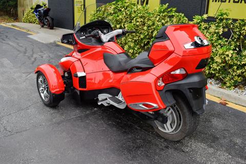 2011 Can-Am Spyder® RT SM5 in Jacksonville, Florida - Photo 17