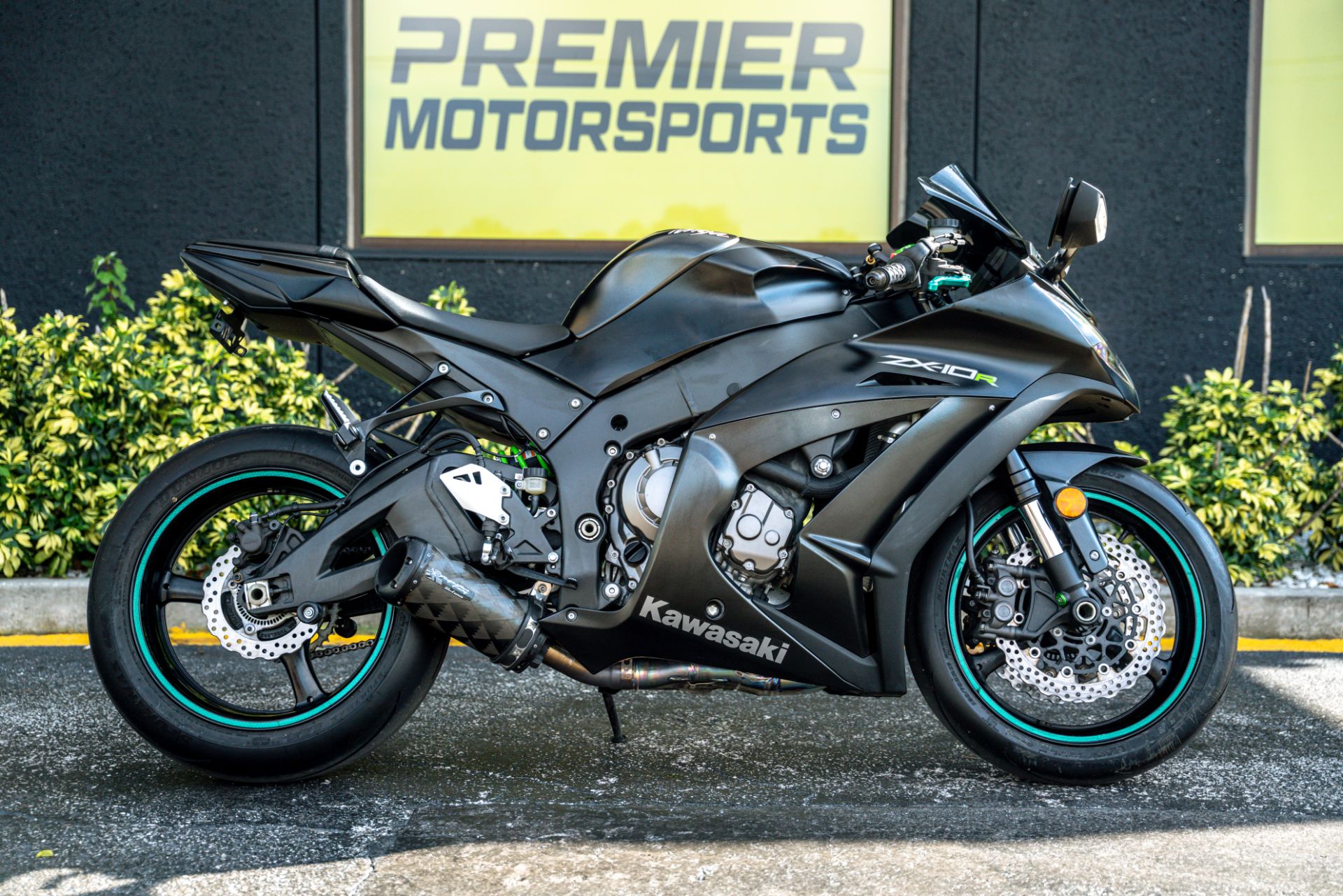2015 Kawasaki Ninja® ZX™-10R in Jacksonville, Florida - Photo 1