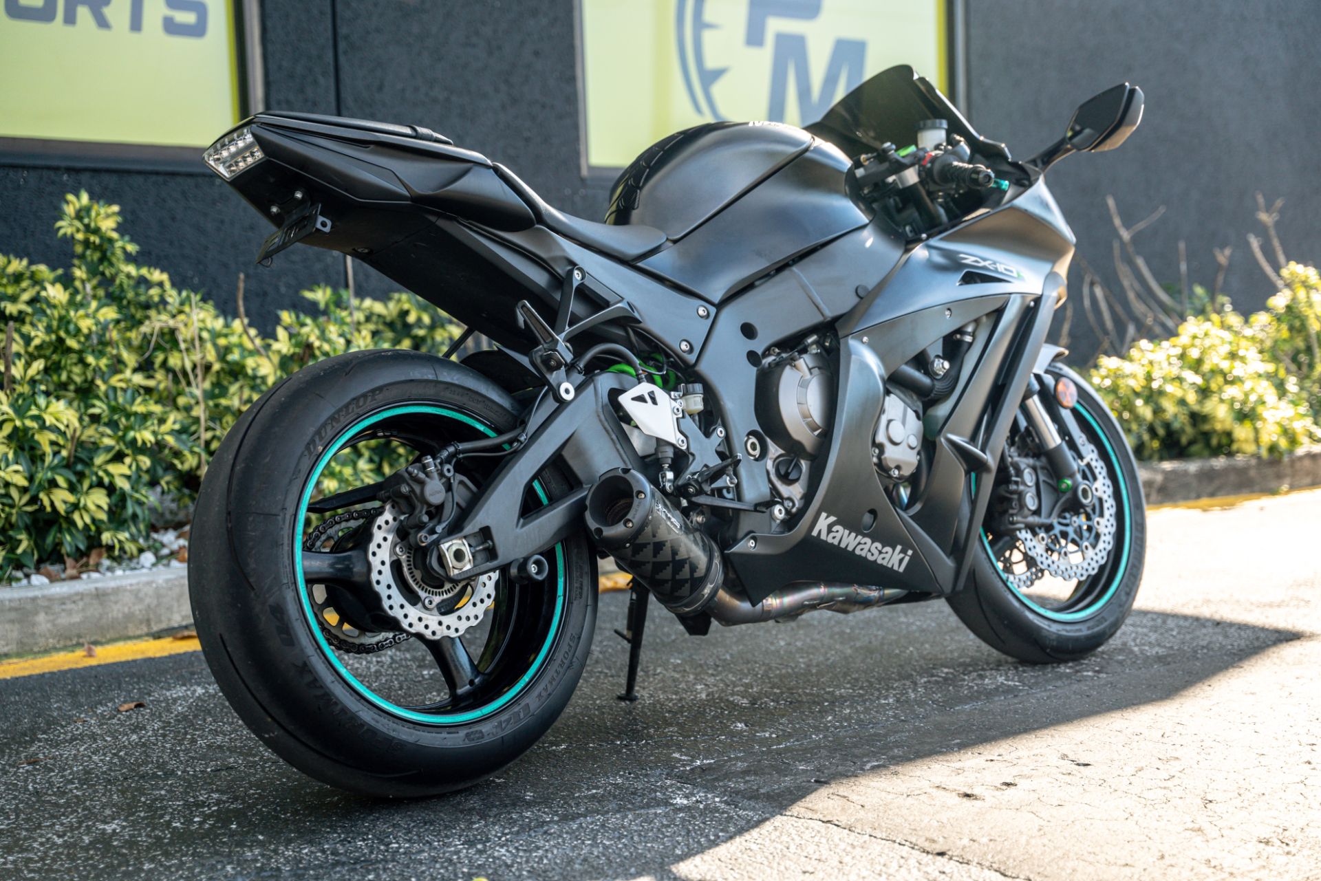 2015 Kawasaki Ninja® ZX™-10R in Jacksonville, Florida - Photo 3