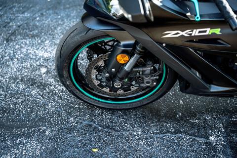 2015 Kawasaki Ninja® ZX™-10R in Jacksonville, Florida - Photo 20