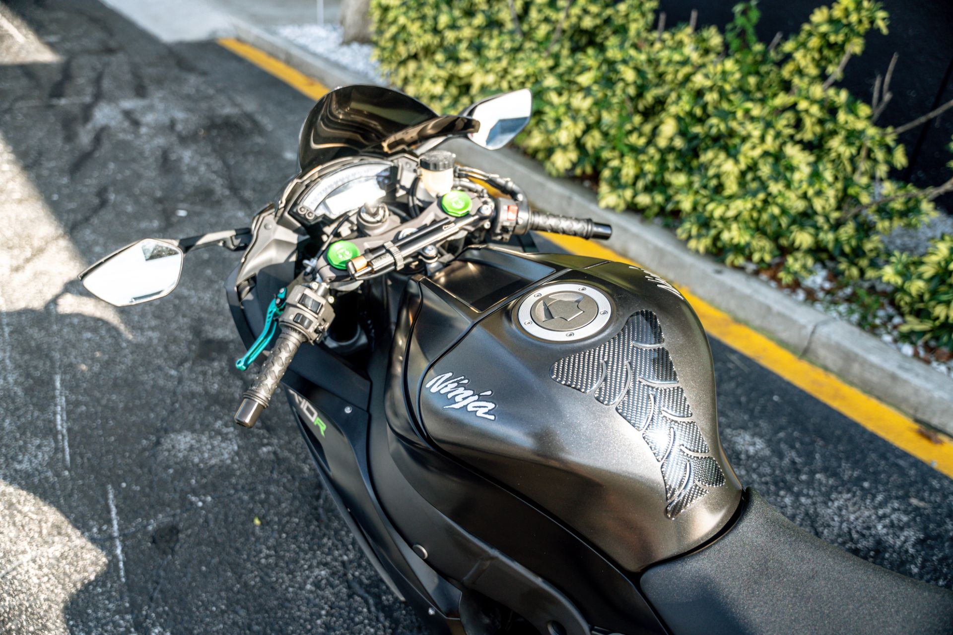 2015 Kawasaki Ninja® ZX™-10R in Jacksonville, Florida - Photo 22