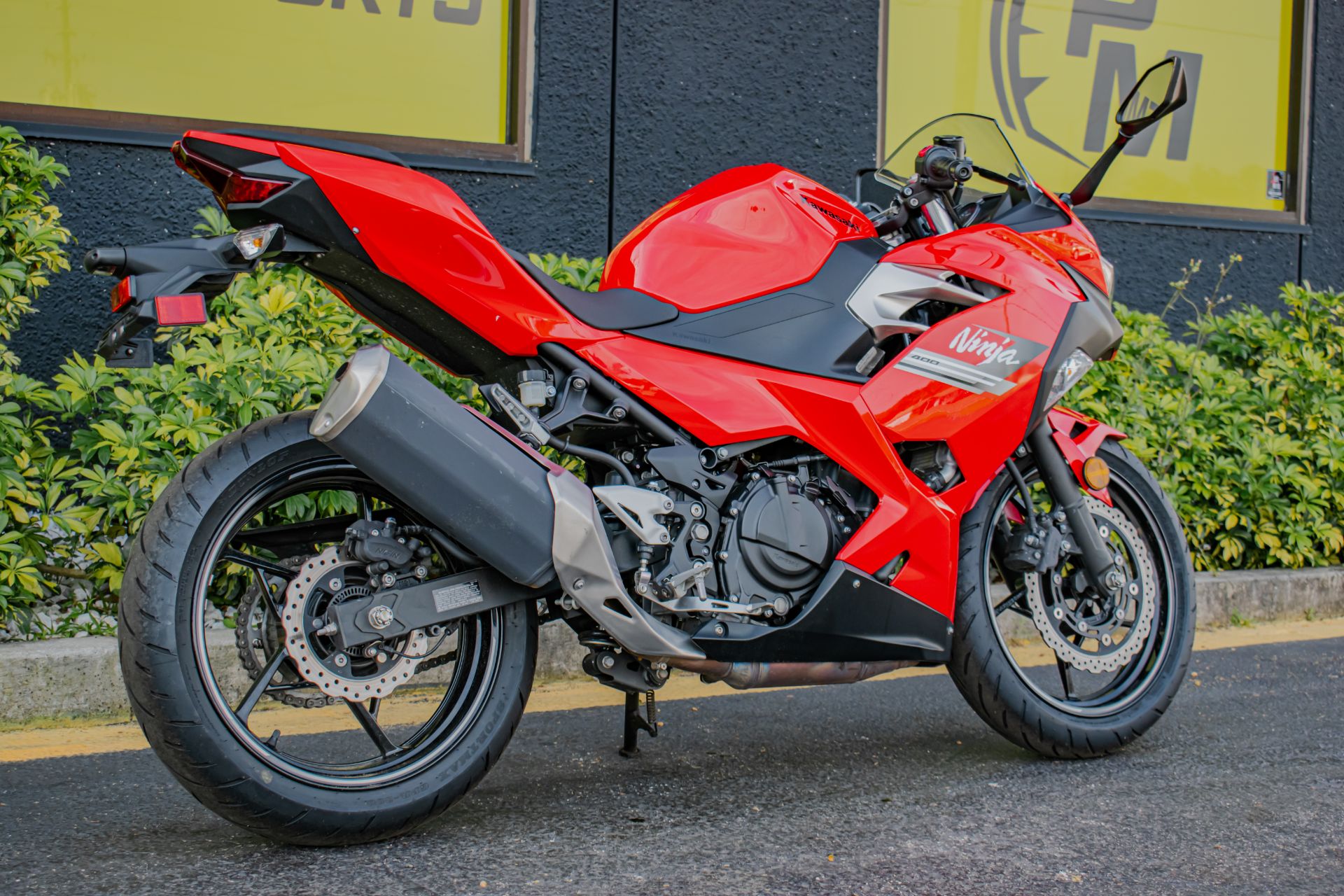 2021 Kawasaki Ninja 400 in Jacksonville, Florida - Photo 3