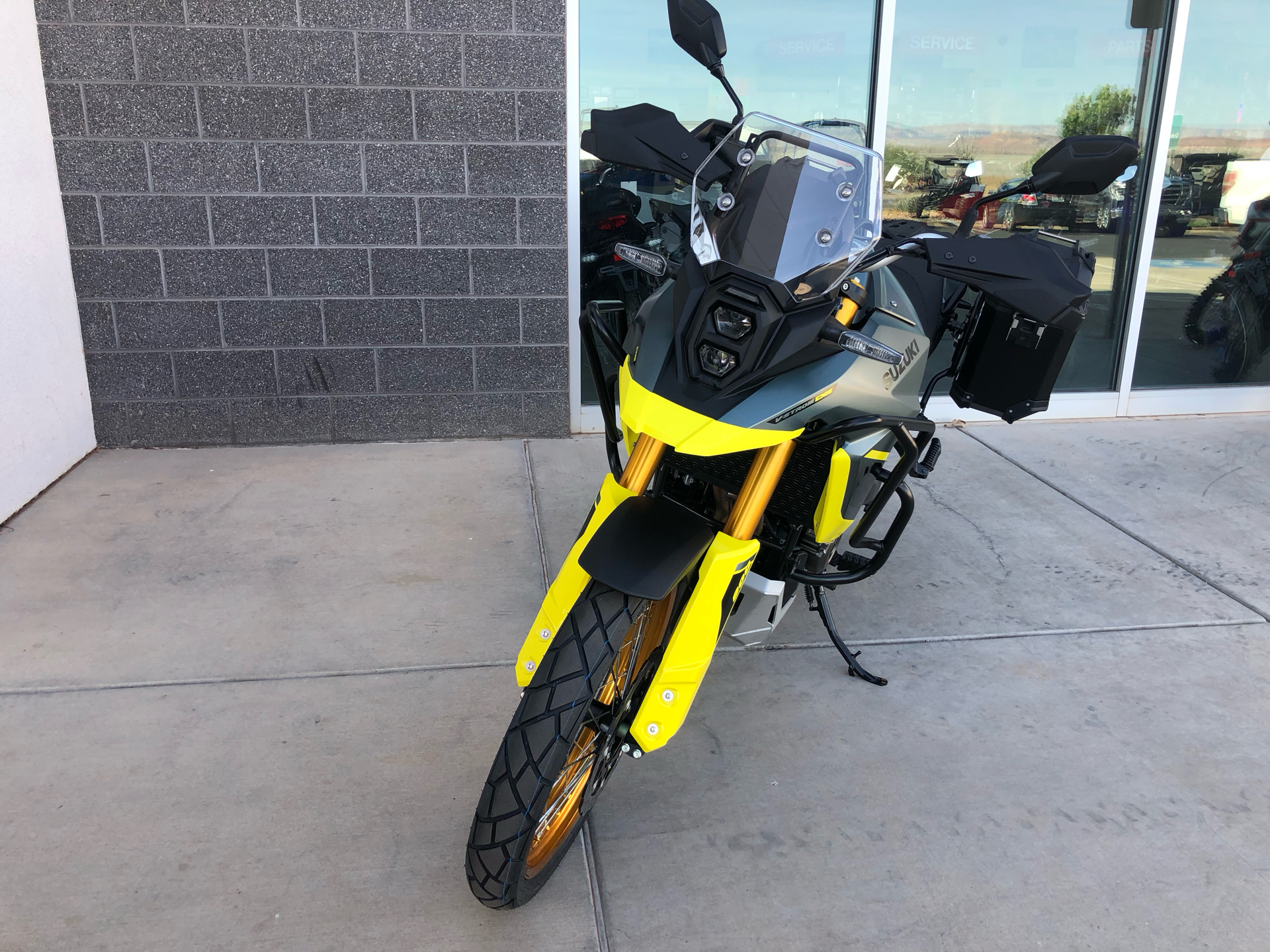 2024 Suzuki V-Strom 800DE Adventure in Saint George, Utah - Photo 11