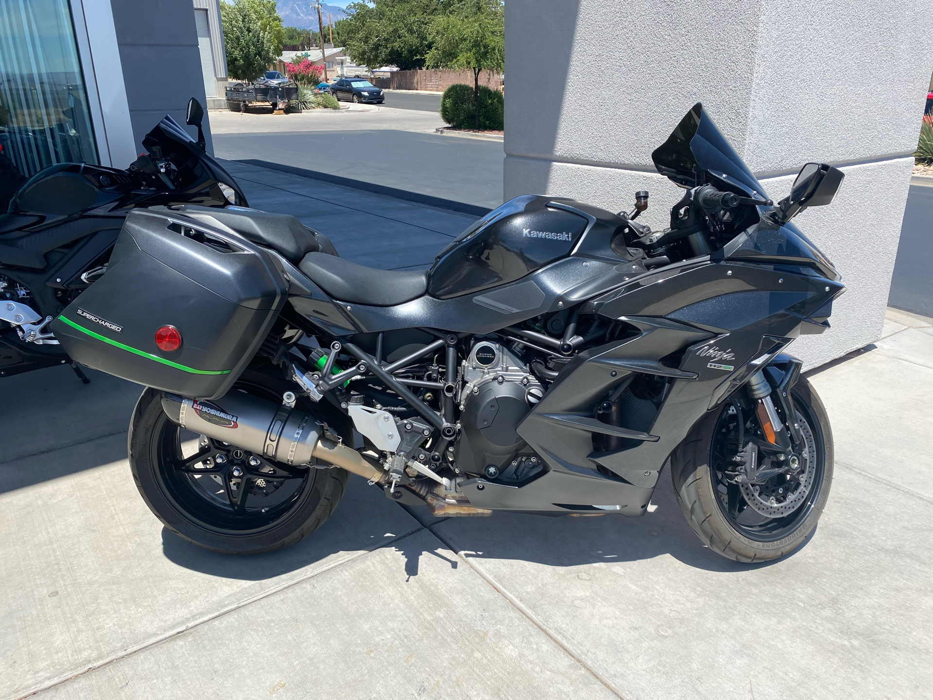 2018 Kawasaki Ninja H2 SX in Saint George, Utah - Photo 3