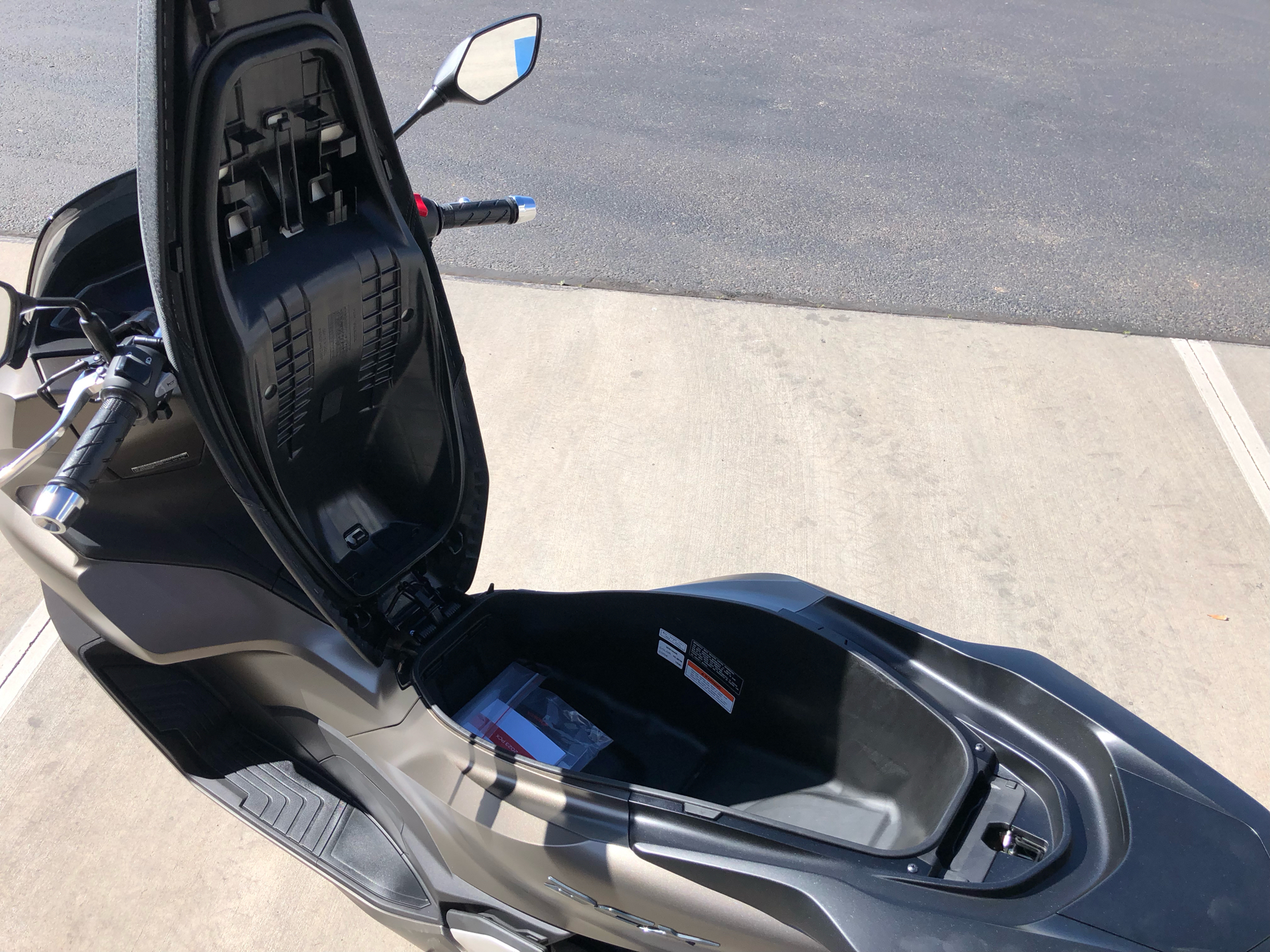 2024 Honda PCX in Saint George, Utah - Photo 9