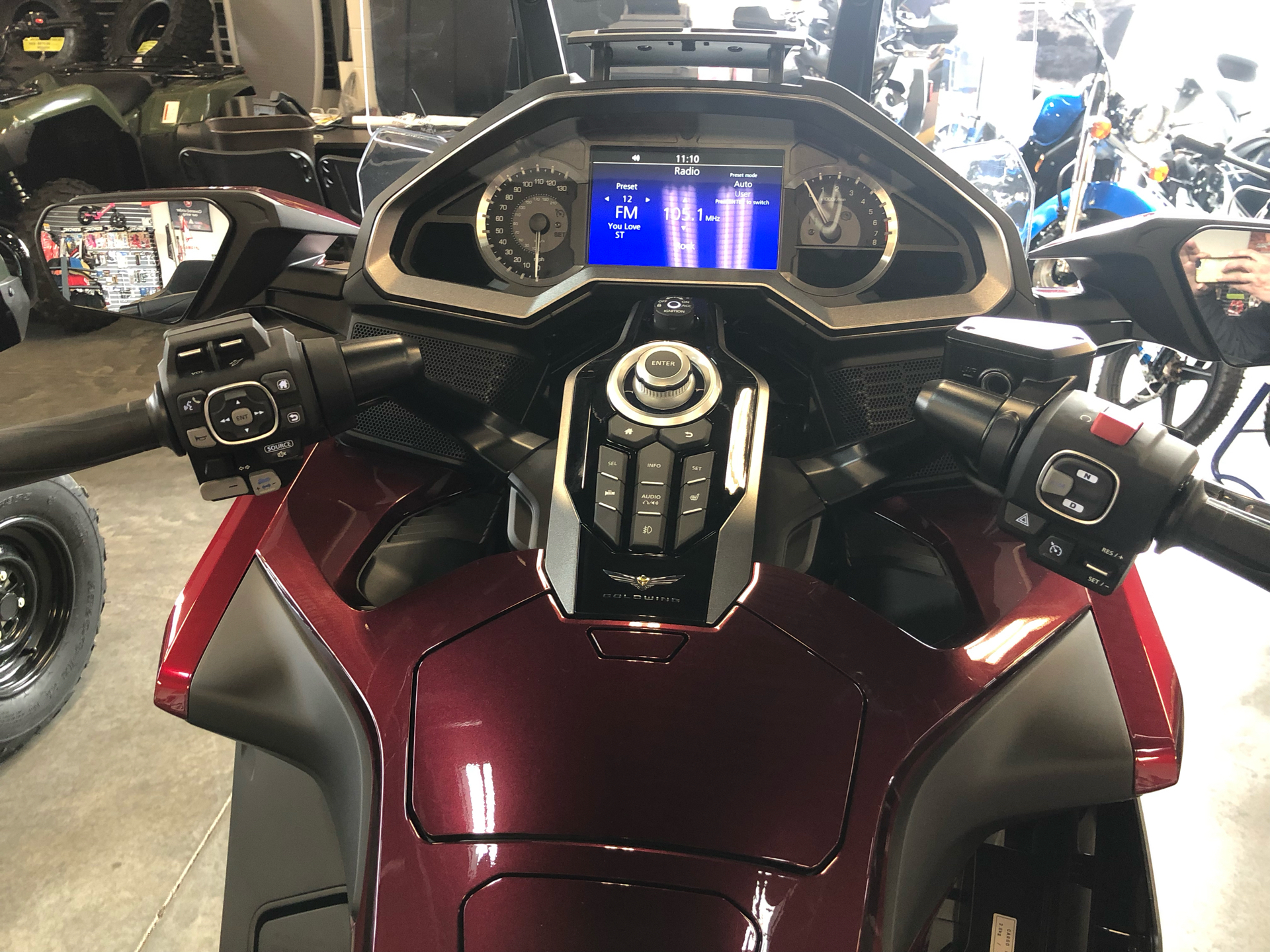 2023 Honda Gold Wing Tour Automatic DCT in Saint George, Utah - Photo 8